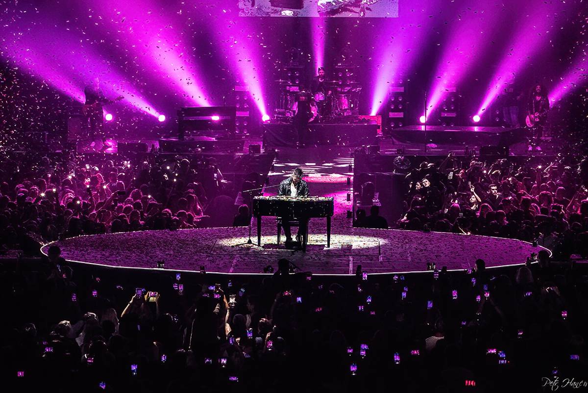 Marek Ztracený rozzářil O2 arenu, na pódium si pozval Martu Jandovou a Richarda Genzera