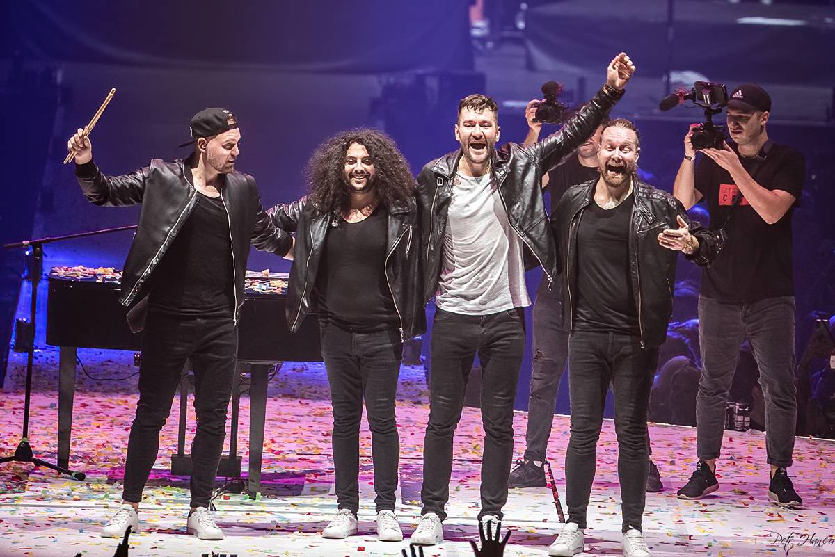 Marek Ztracený rozzářil O2 arenu, na pódium si pozval Martu Jandovou a Richarda Genzera