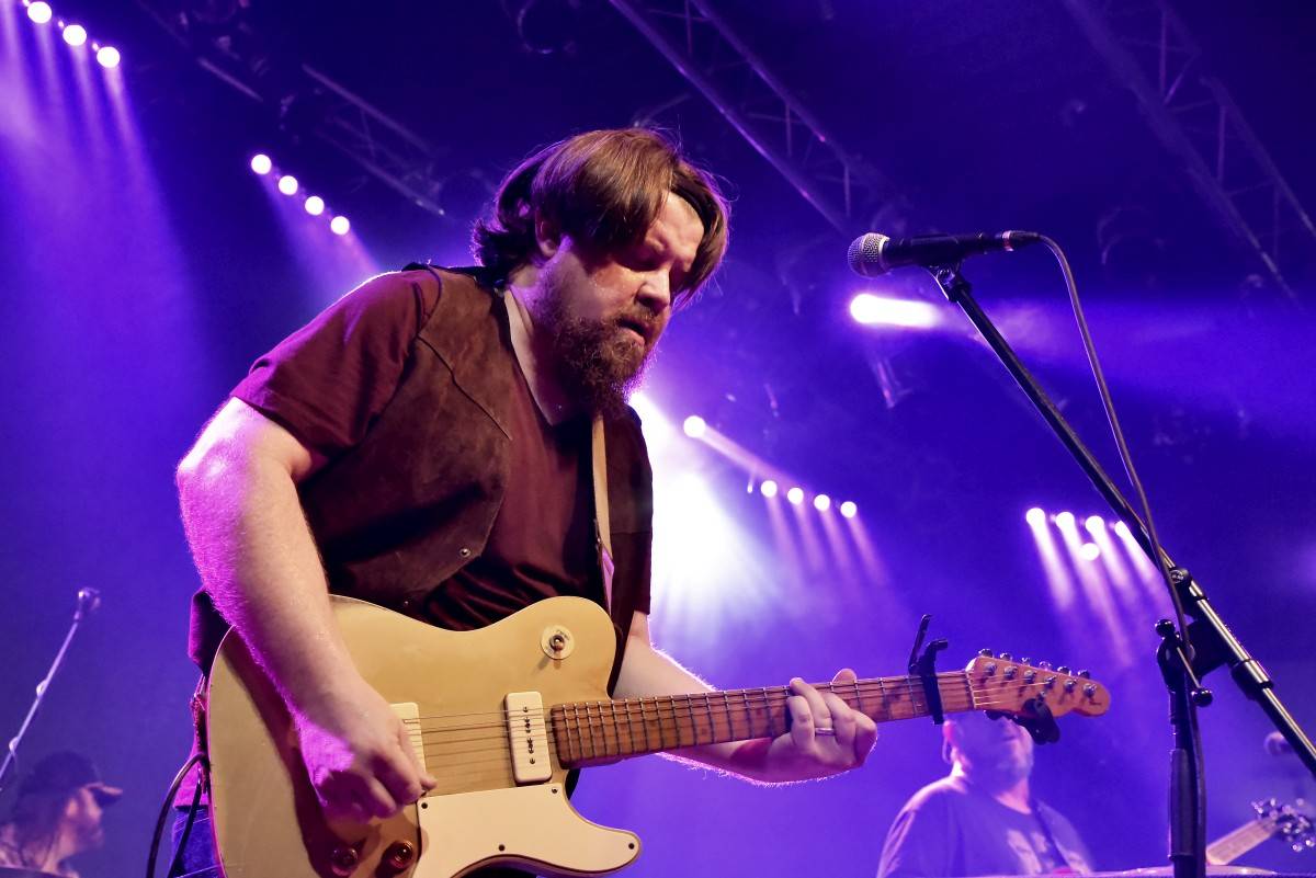 Bluesrockový kytarista Damon Fowler zahrál poprvé v Praze