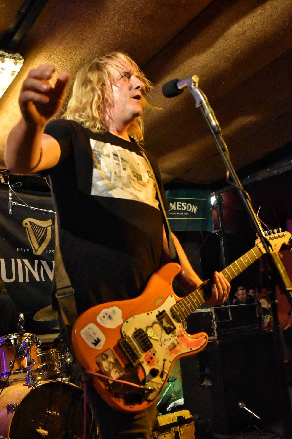 Vypsaná fiXa dorazila do Plzně, vzduchem létaly vlasy, boty i oblečení