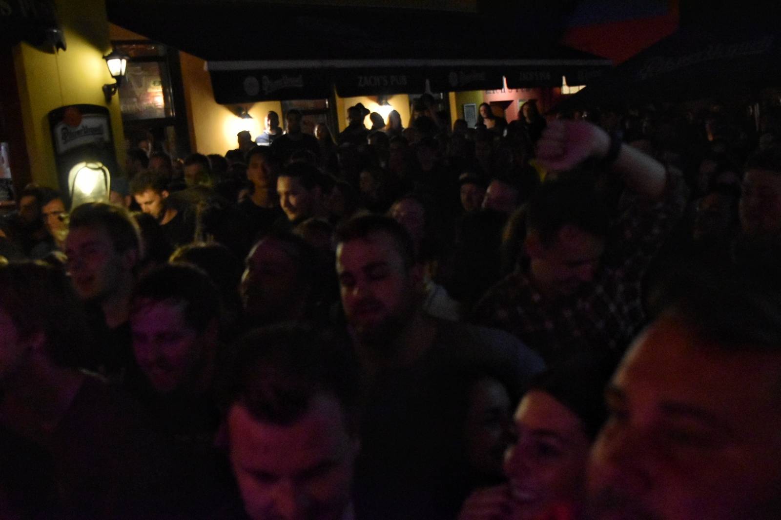 Vypsaná fiXa dorazila do Plzně, vzduchem létaly vlasy, boty i oblečení