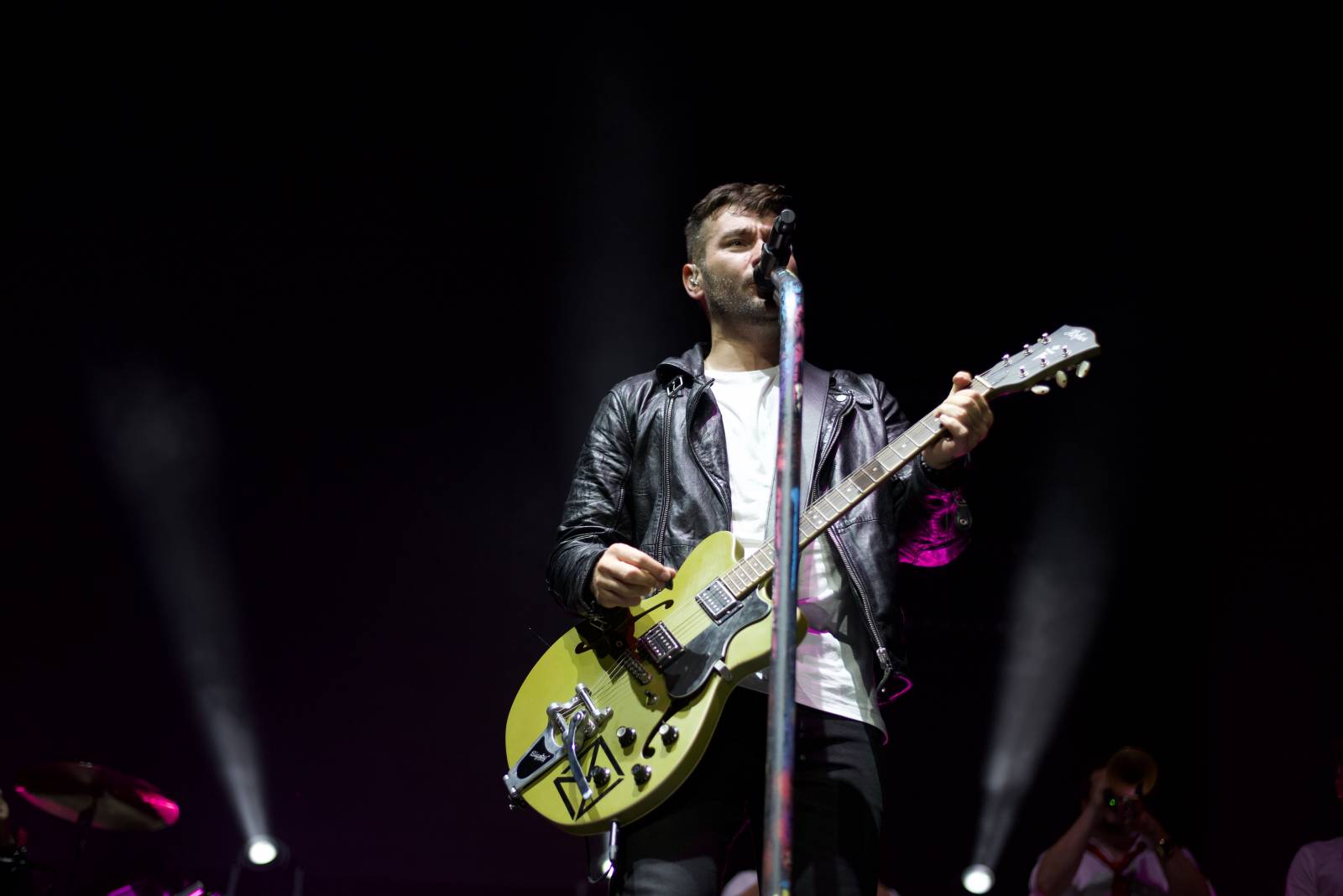 Marek Ztracený rozsvítil O2 arenu, přivezl si Kapitána Dema nebo Martu Jandovou