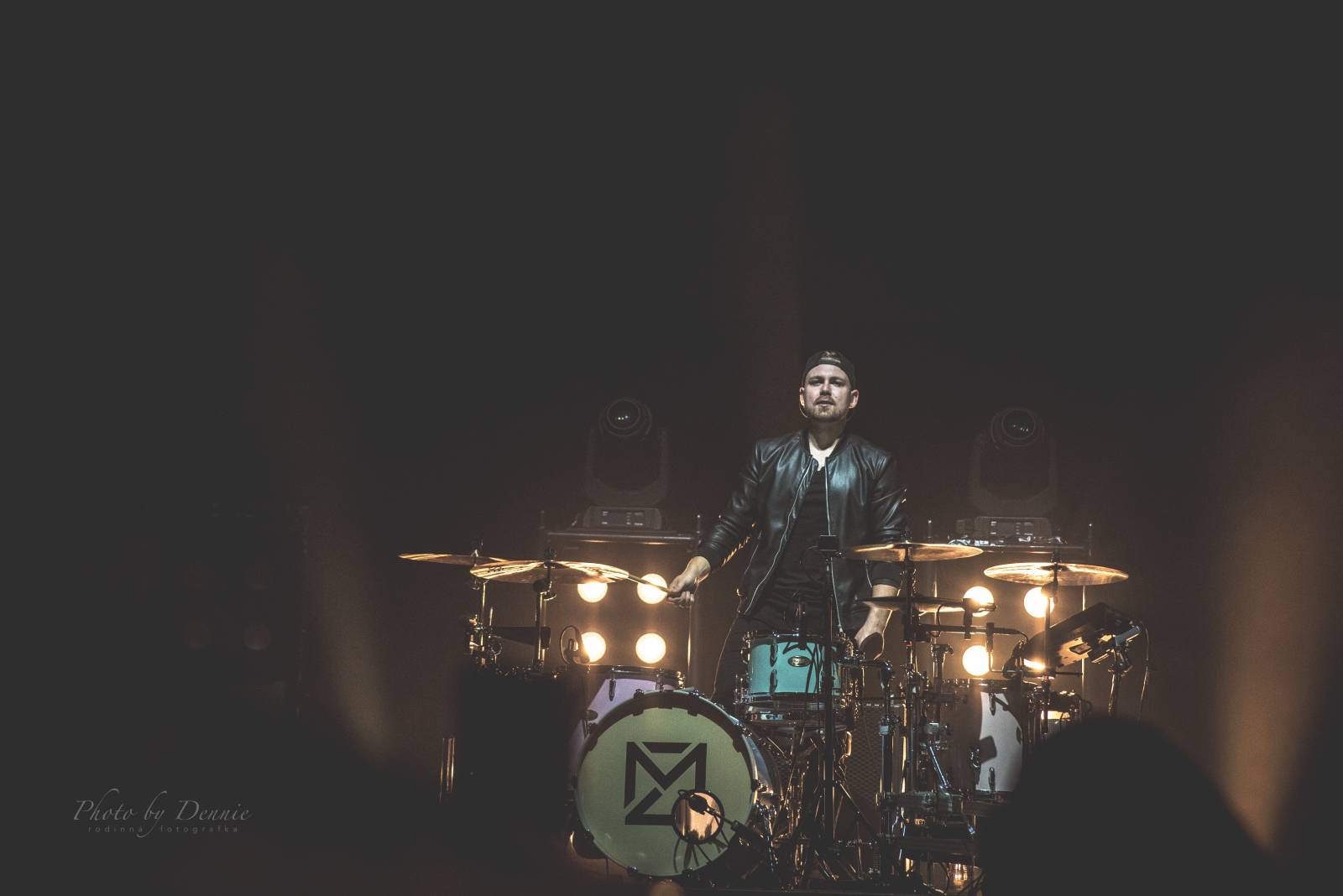 Marek Ztracený rozsvítil O2 arenu, přivezl si Kapitána Dema nebo Martu Jandovou