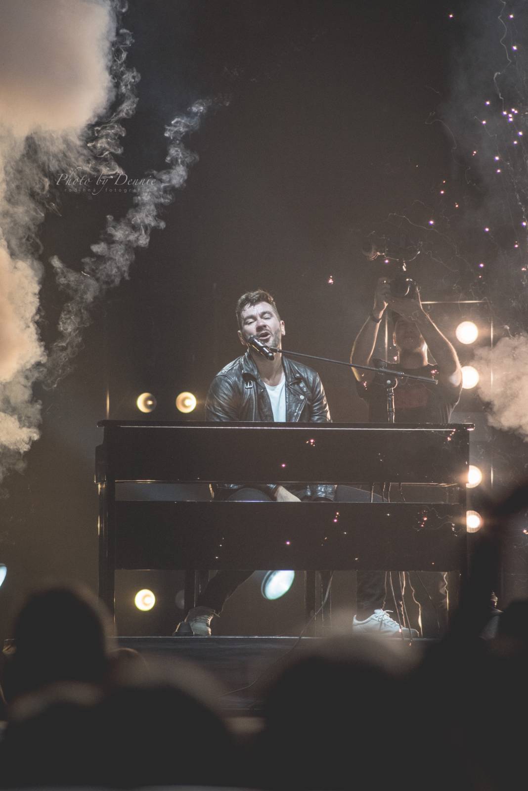 Marek Ztracený rozsvítil O2 arenu, přivezl si Kapitána Dema nebo Martu Jandovou