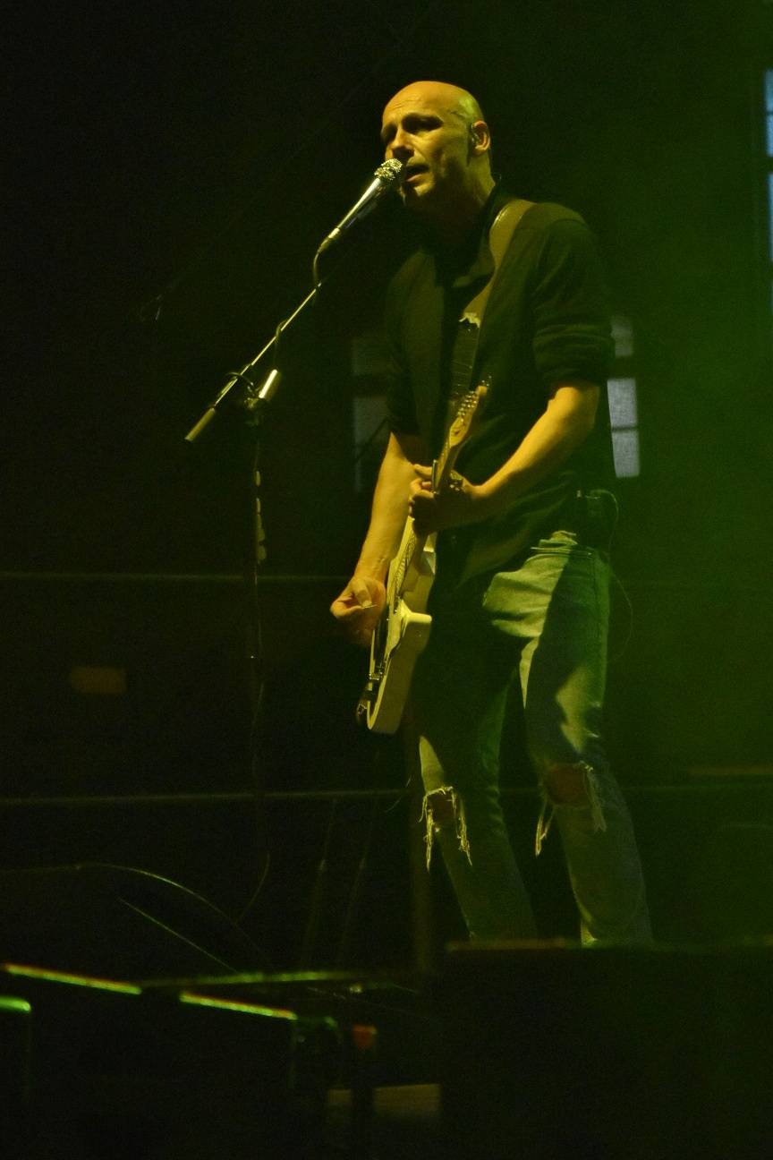 Chinaski rozezpívali plzeňské publikum svými největšími hity, předskakoval jim Marcell