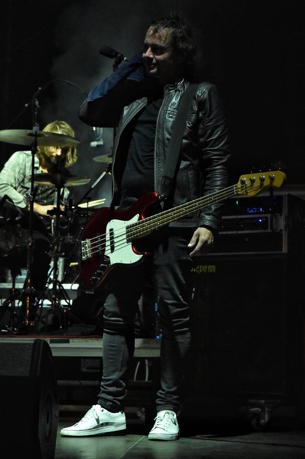 Chinaski rozezpívali plzeňské publikum svými největšími hity, předskakoval jim Marcell