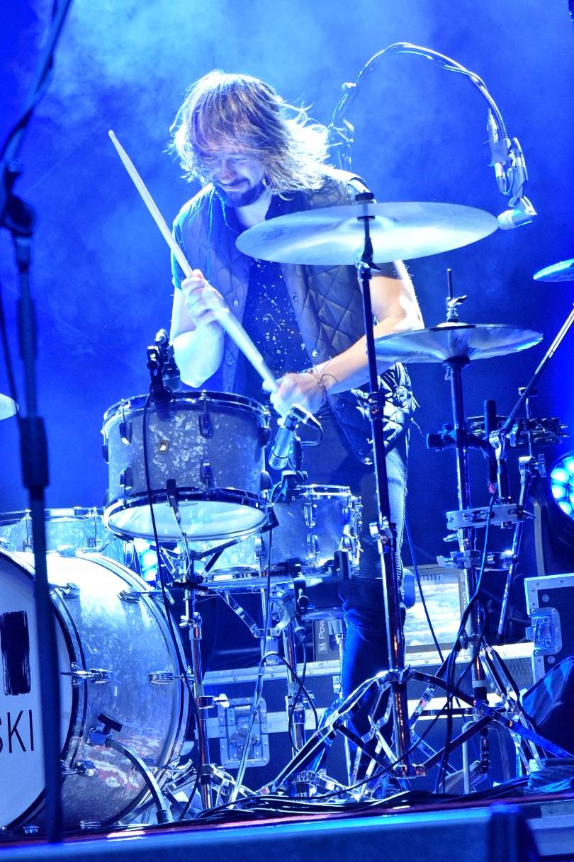 Chinaski rozezpívali plzeňské publikum svými největšími hity, předskakoval jim Marcell