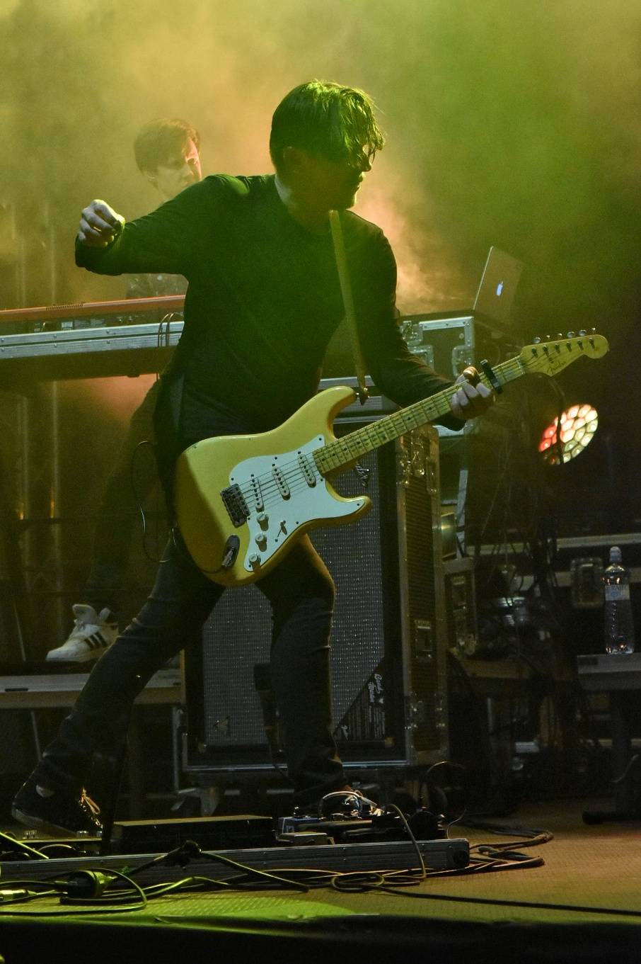 Chinaski rozezpívali plzeňské publikum svými největšími hity, předskakoval jim Marcell