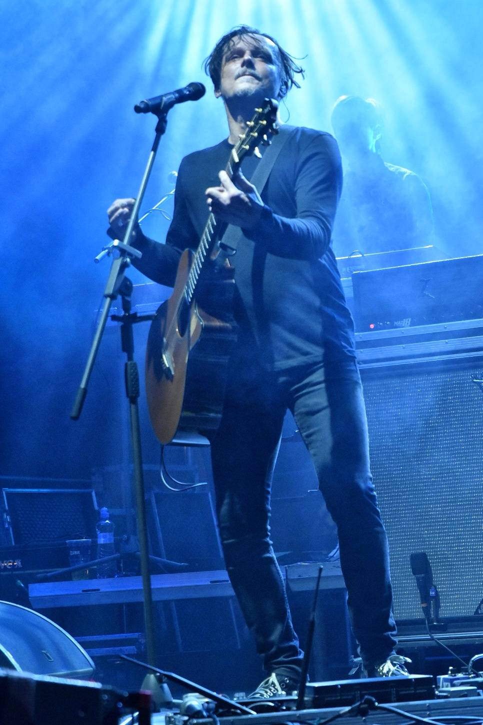 Chinaski rozezpívali plzeňské publikum svými největšími hity, předskakoval jim Marcell