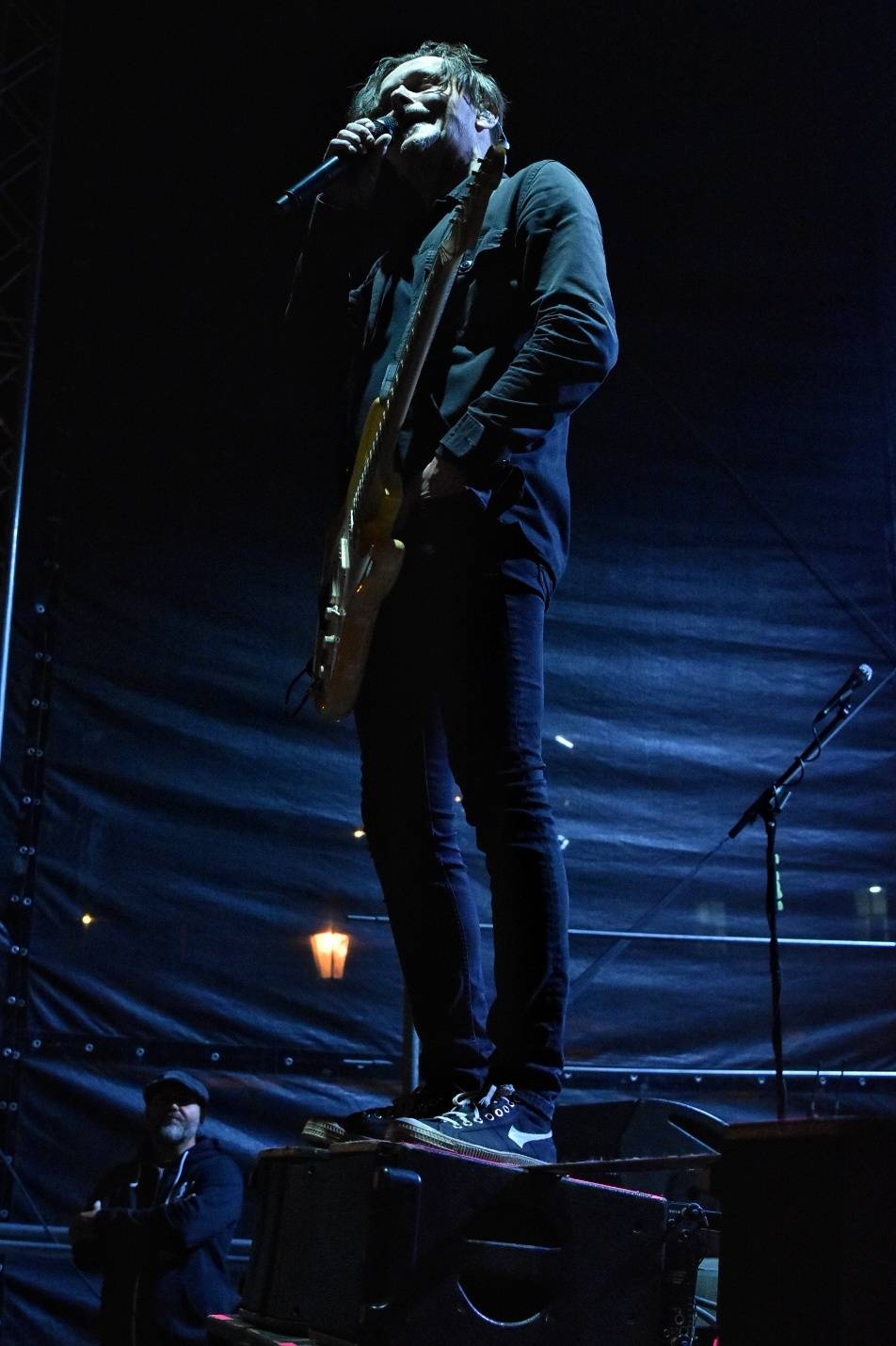 Chinaski rozezpívali plzeňské publikum svými největšími hity, předskakoval jim Marcell