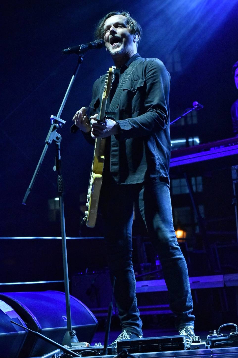 Chinaski rozezpívali plzeňské publikum svými největšími hity, předskakoval jim Marcell