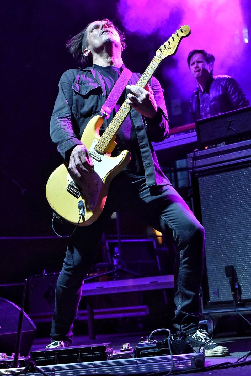 Chinaski rozezpívali plzeňské publikum svými největšími hity, předskakoval jim Marcell