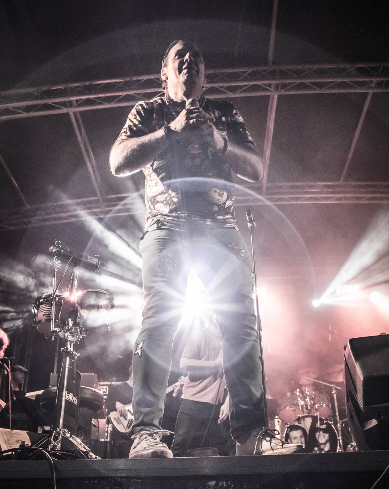 J.A.R. v plzeňském Leháru nezaháleli. A diskutovali, kdo je skutečný superhero