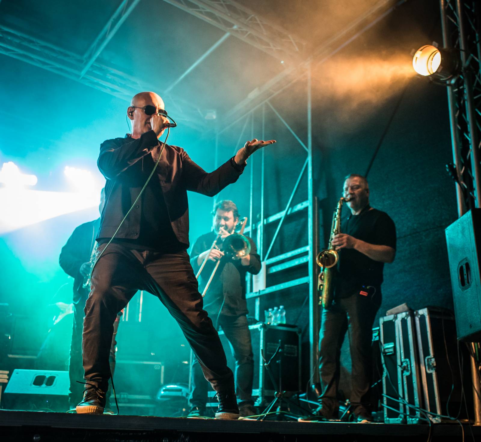 J.A.R. v plzeňském Leháru nezaháleli. A diskutovali, kdo je skutečný superhero