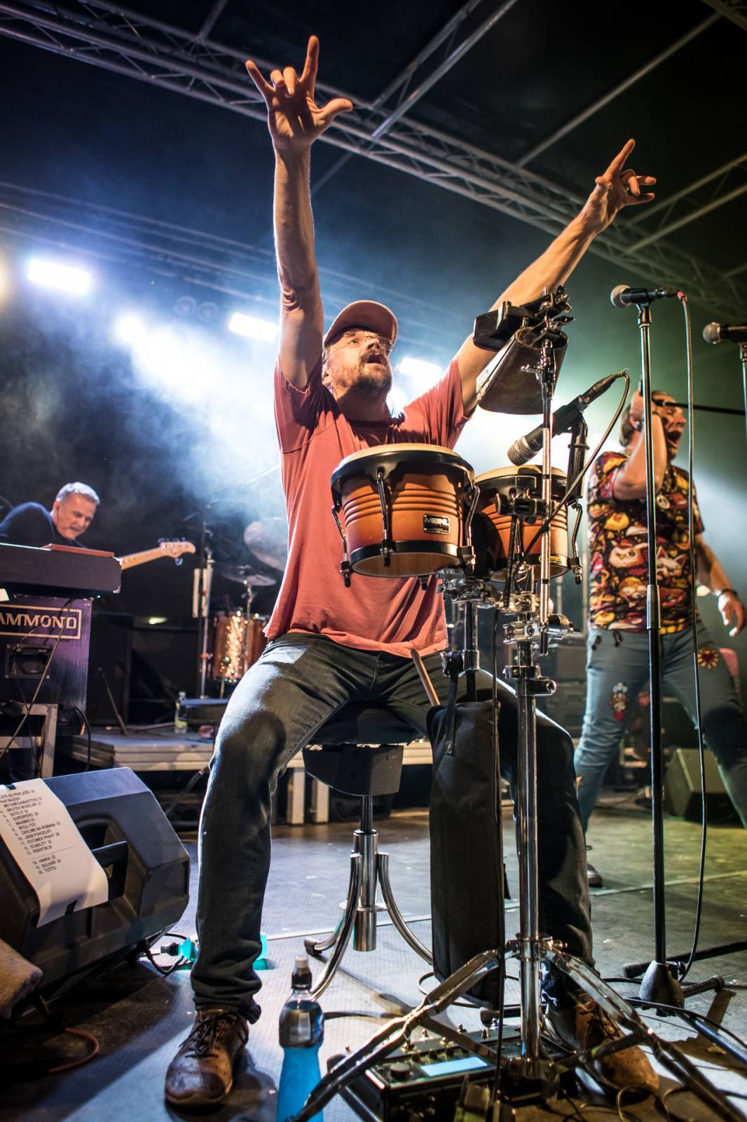 J.A.R. v plzeňském Leháru nezaháleli. A diskutovali, kdo je skutečný superhero