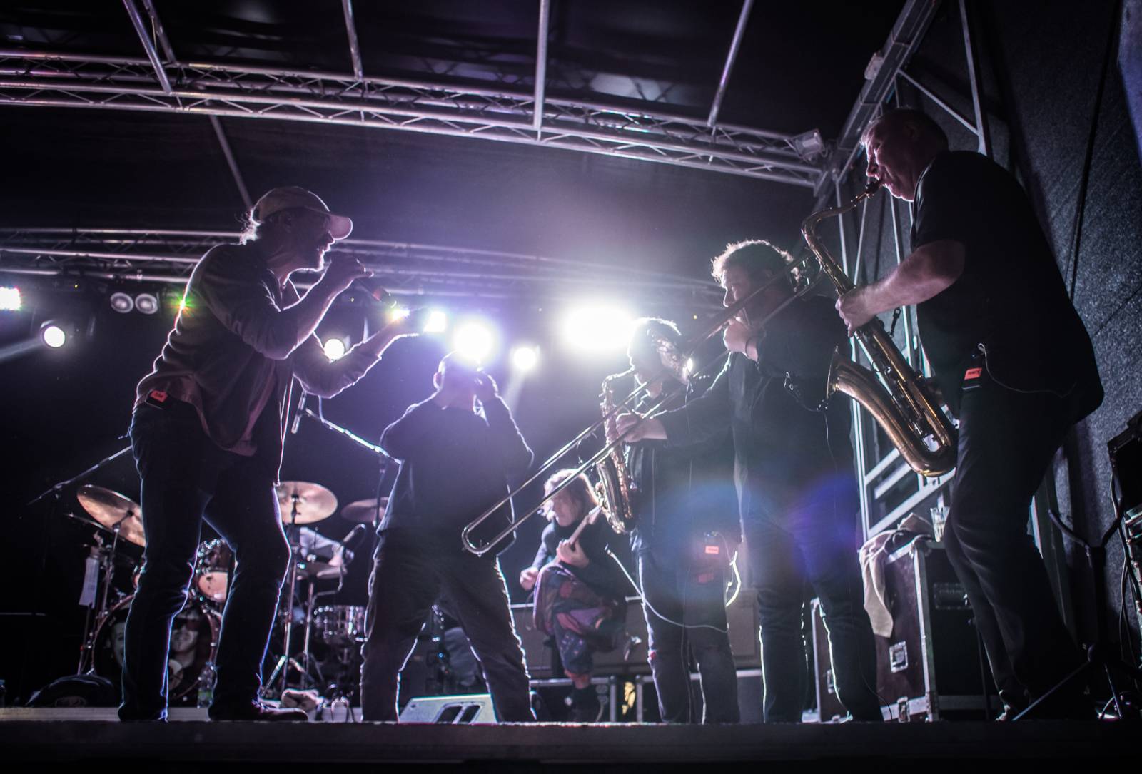 J.A.R. v plzeňském Leháru nezaháleli. A diskutovali, kdo je skutečný superhero