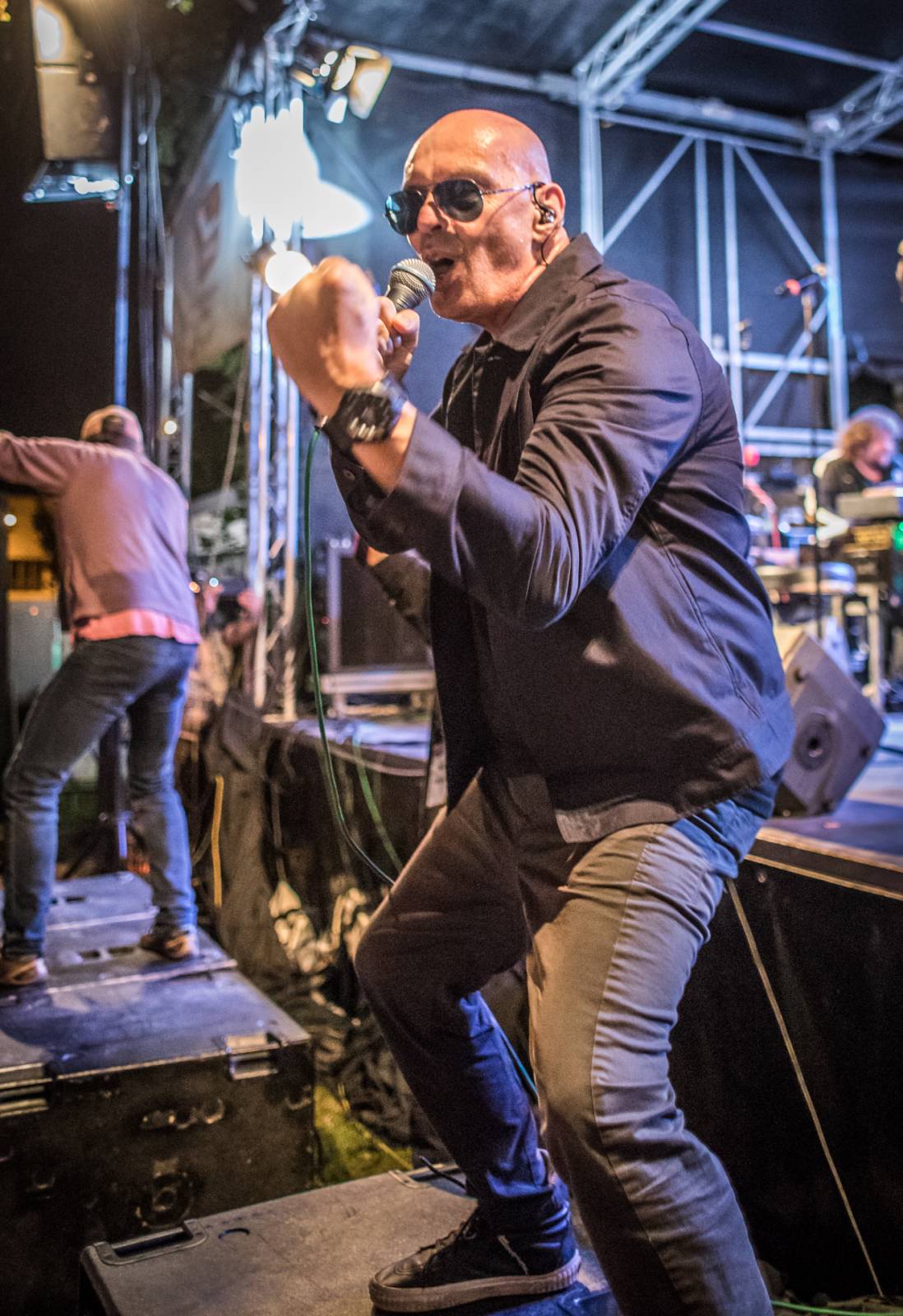 J.A.R. v plzeňském Leháru nezaháleli. A diskutovali, kdo je skutečný superhero