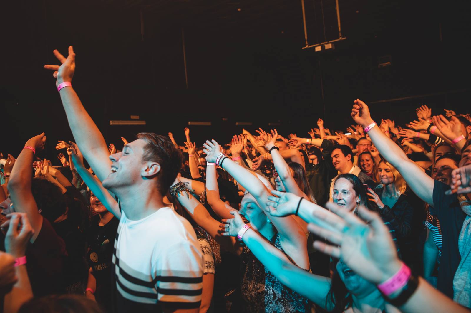 Polemic a Medial Banana roztančili vyprodanou brněnskou Flédu