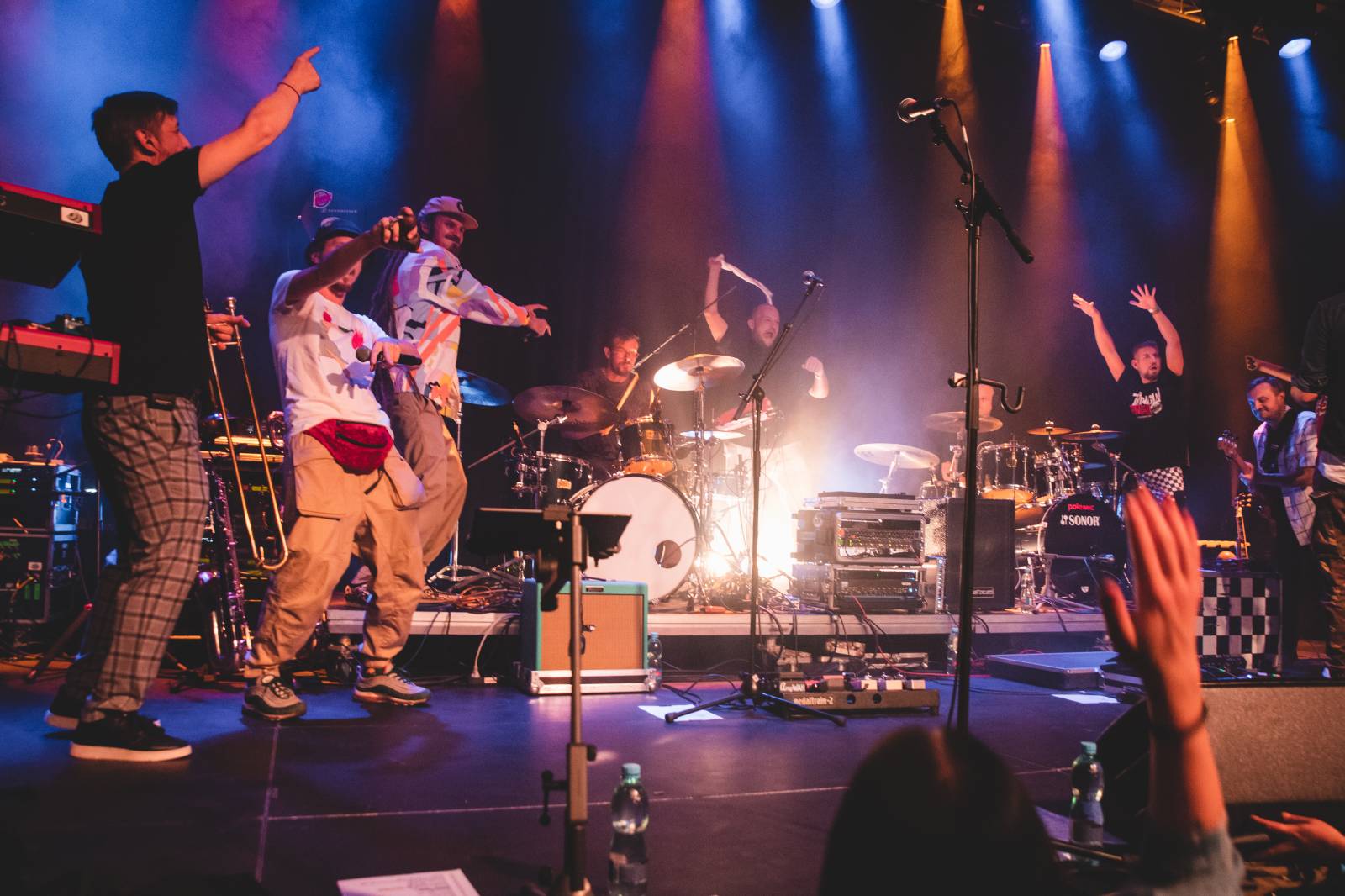 Polemic a Medial Banana roztančili vyprodanou brněnskou Flédu