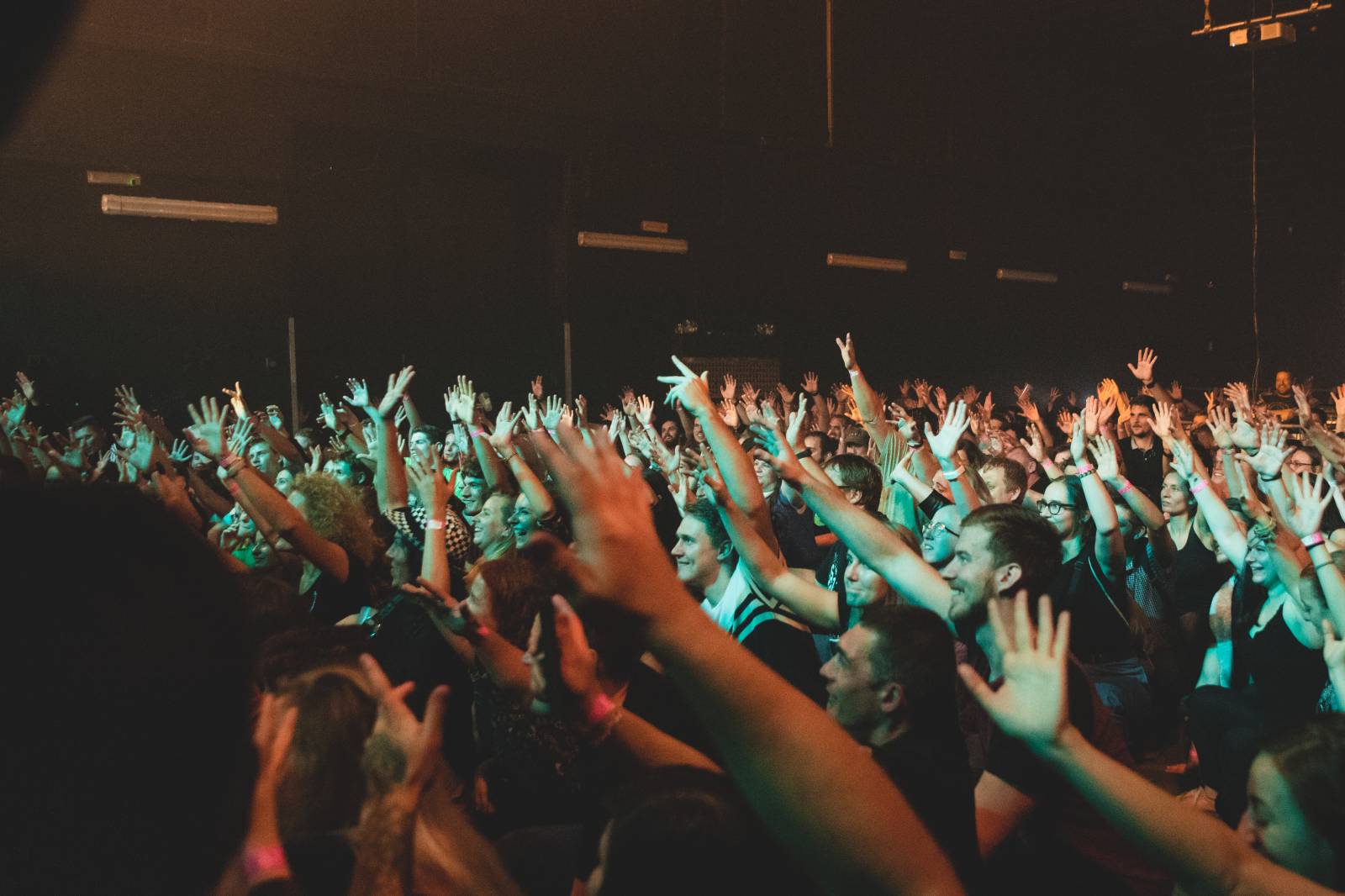 Polemic a Medial Banana roztančili vyprodanou brněnskou Flédu