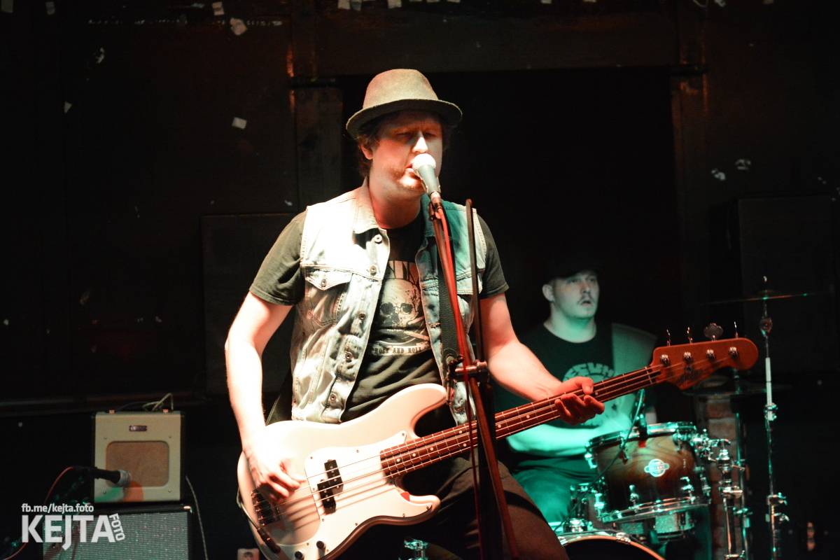 Punkový rej v Modré Vopici: zahráli WOSA, Apple juice, Čára, Resumé i RV-4