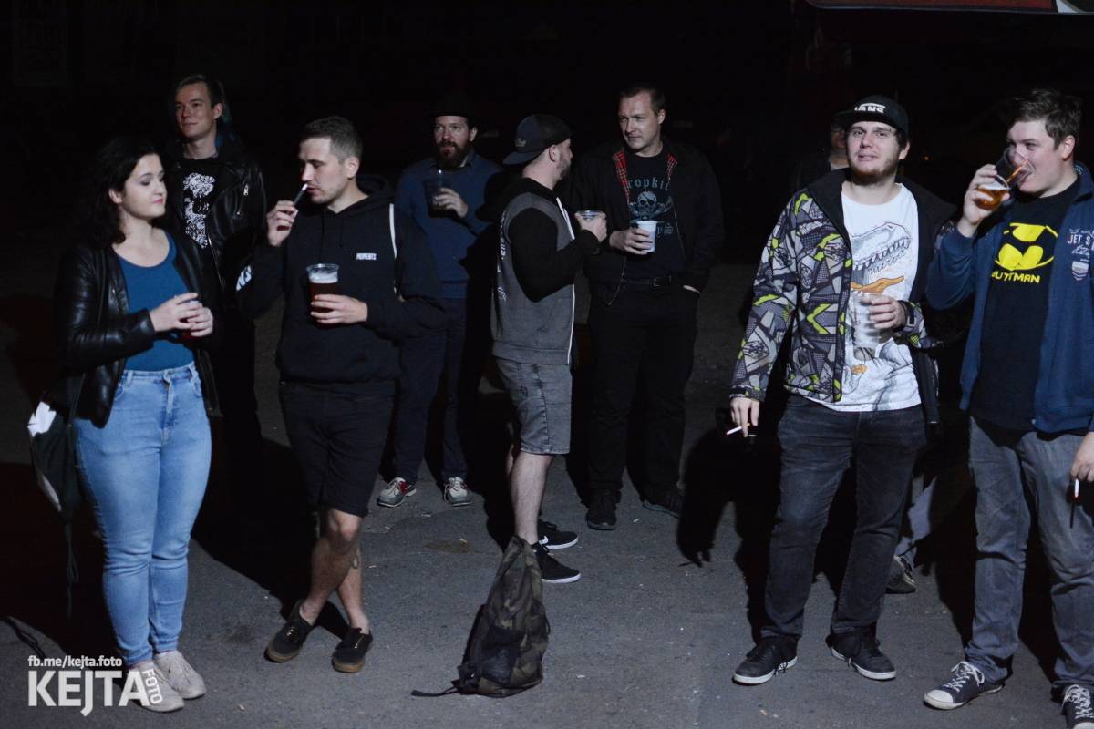 Punkový rej v Modré Vopici: zahráli WOSA, Apple juice, Čára, Resumé i RV-4