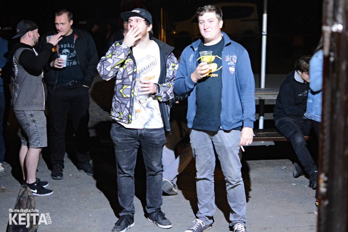 Punkový rej v Modré Vopici: zahráli WOSA, Apple juice, Čára, Resumé i RV-4