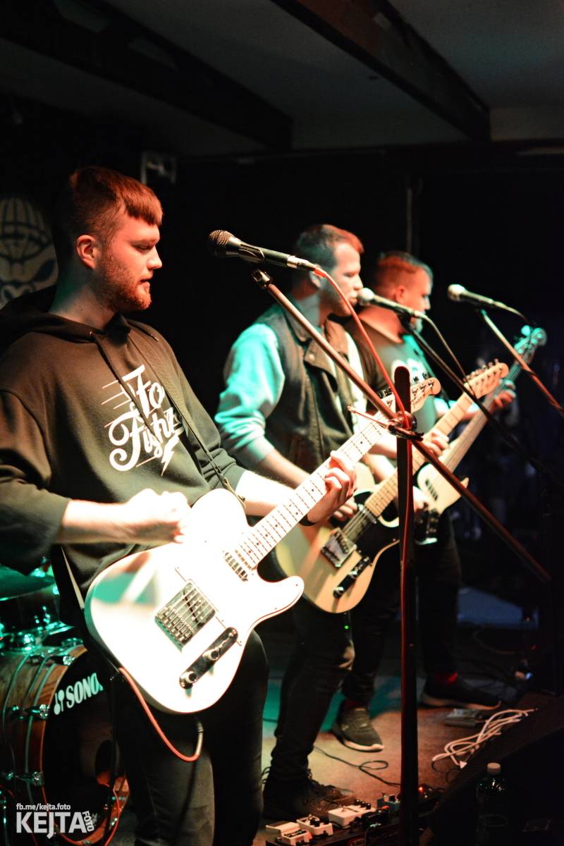 Punkový rej v Modré Vopici: zahráli WOSA, Apple juice, Čára, Resumé i RV-4