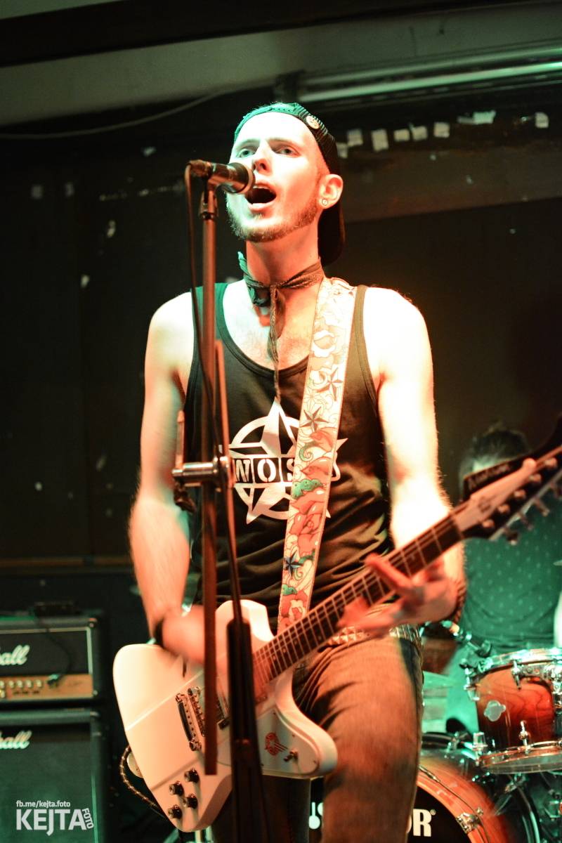 Punkový rej v Modré Vopici: zahráli WOSA, Apple juice, Čára, Resumé i RV-4