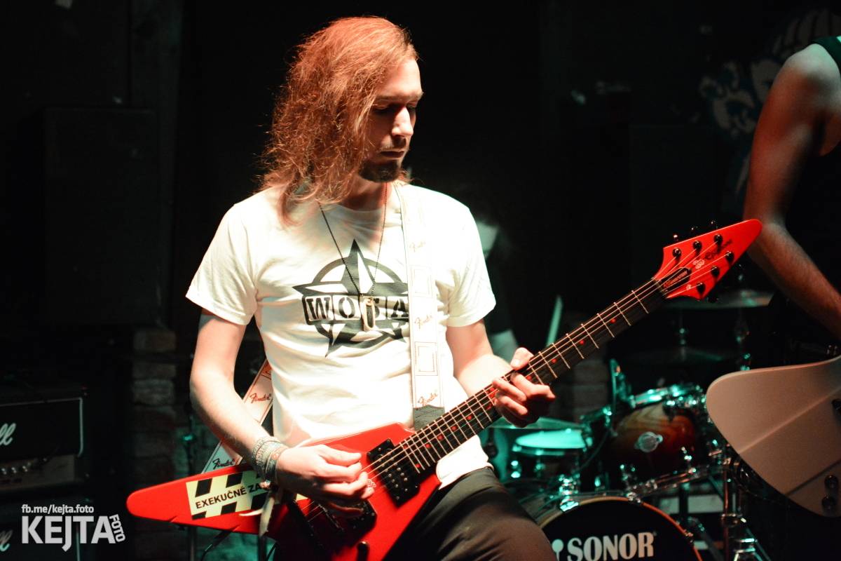 Punkový rej v Modré Vopici: zahráli WOSA, Apple juice, Čára, Resumé i RV-4