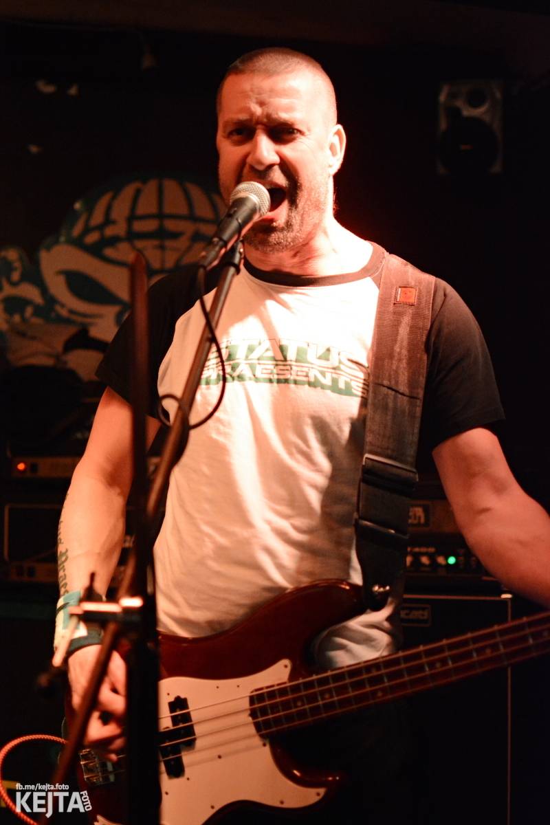 Punkový rej v Modré Vopici: zahráli WOSA, Apple juice, Čára, Resumé i RV-4