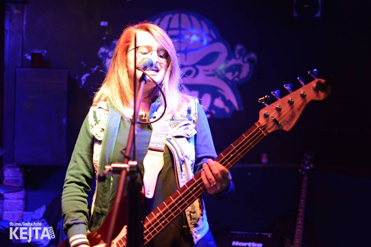 Punkový rej v Modré Vopici: zahráli WOSA, Apple juice, Čára, Resumé i RV-4