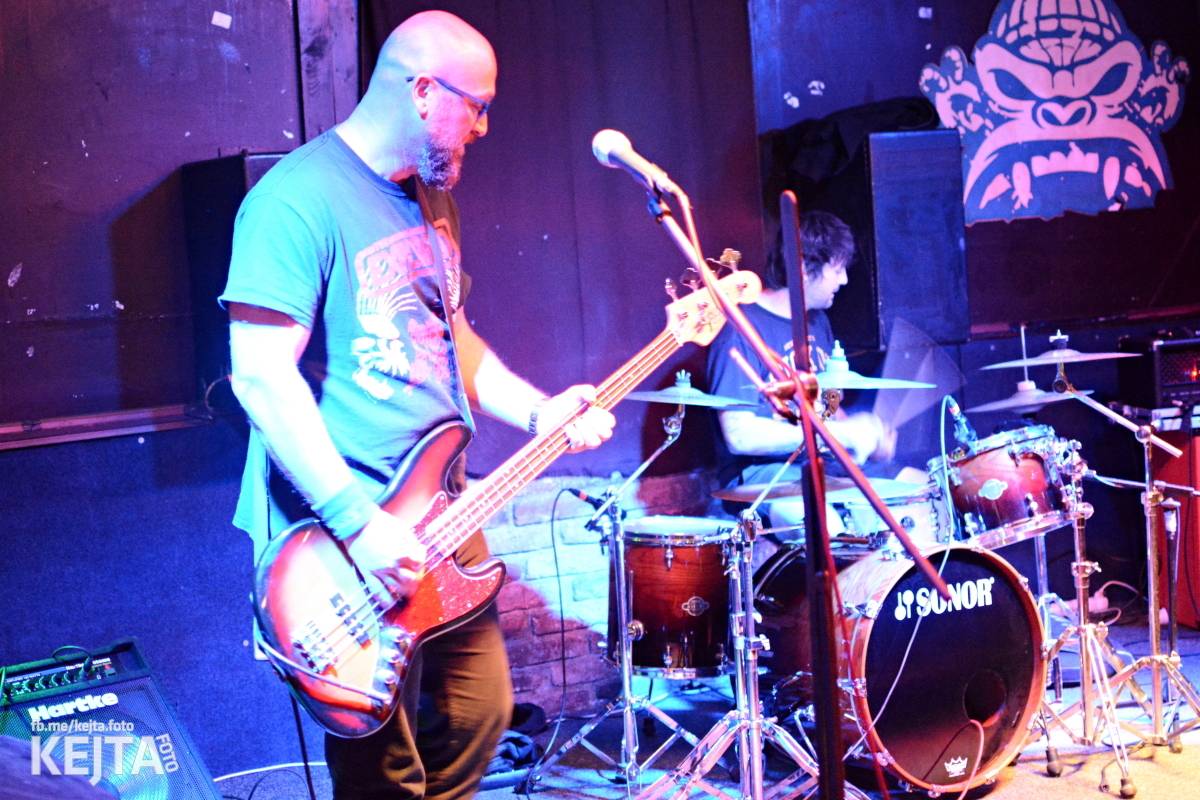 Punkový rej v Modré Vopici: zahráli WOSA, Apple juice, Čára, Resumé i RV-4