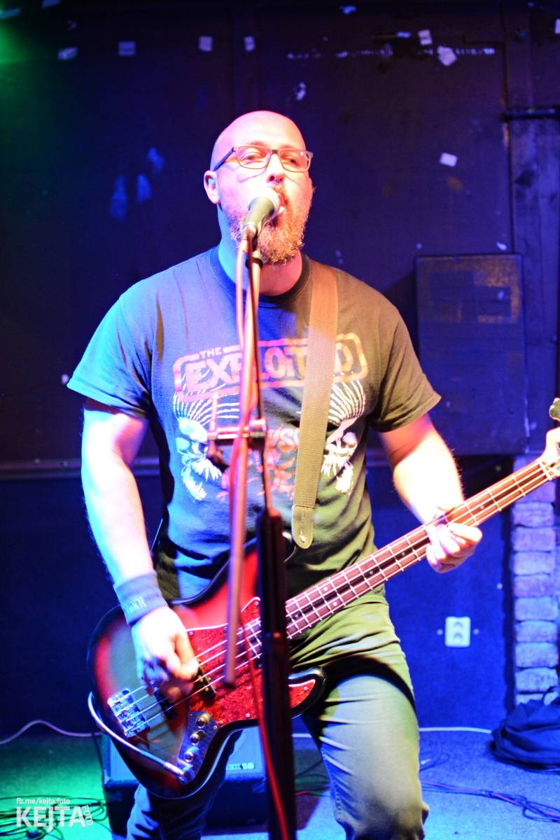 Punkový rej v Modré Vopici: zahráli WOSA, Apple juice, Čára, Resumé i RV-4