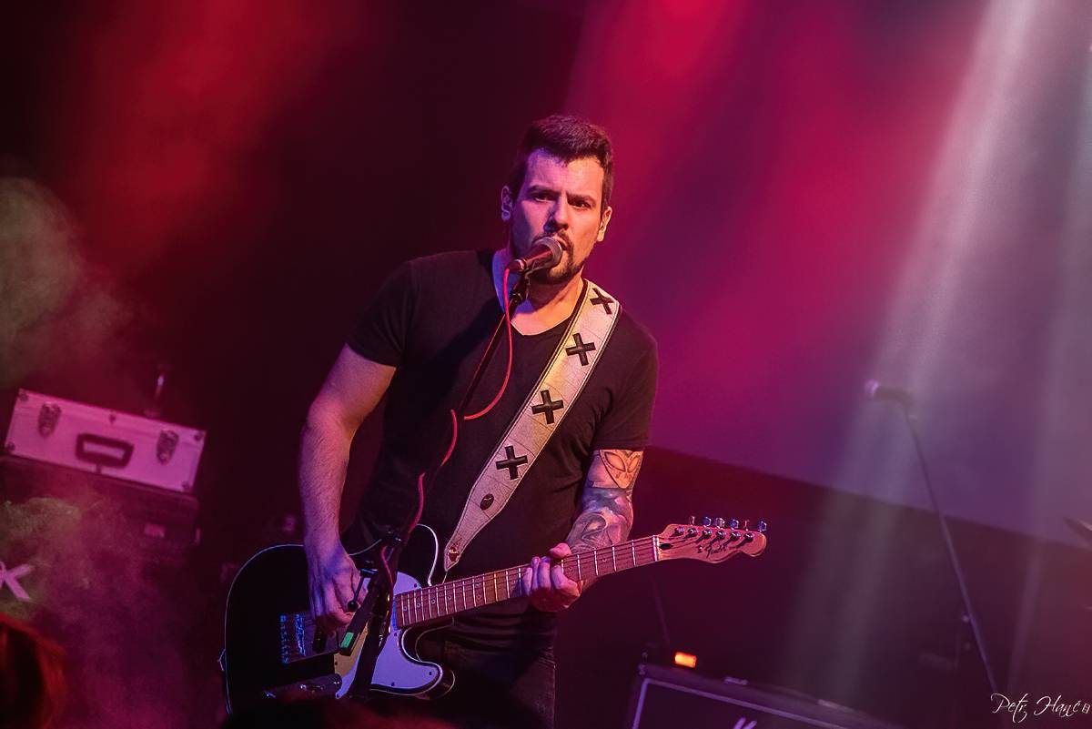 zakázanÝovoce se dočkalo křtu loňského alba a odloženého turné