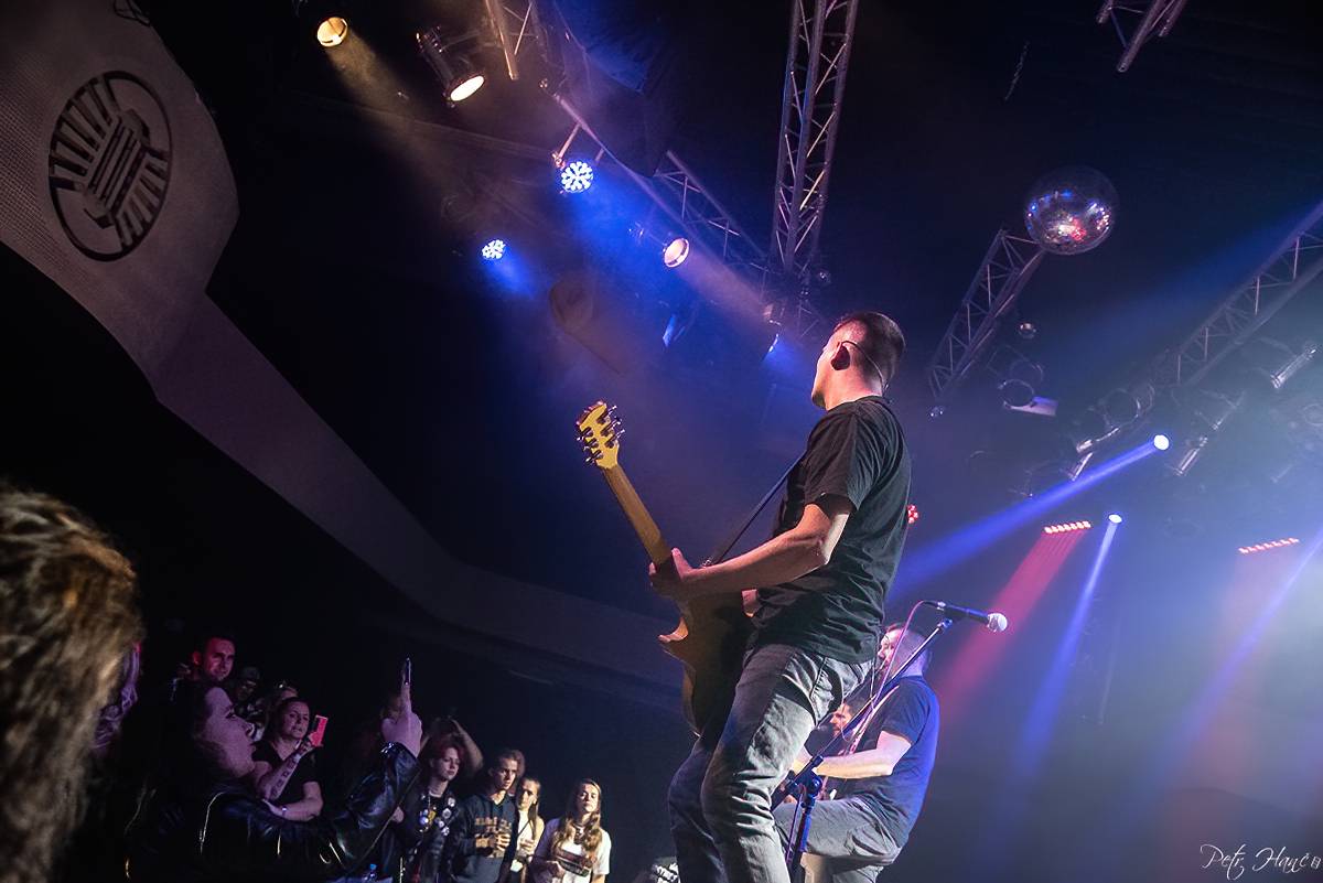 zakázanÝovoce se dočkalo křtu loňského alba a odloženého turné