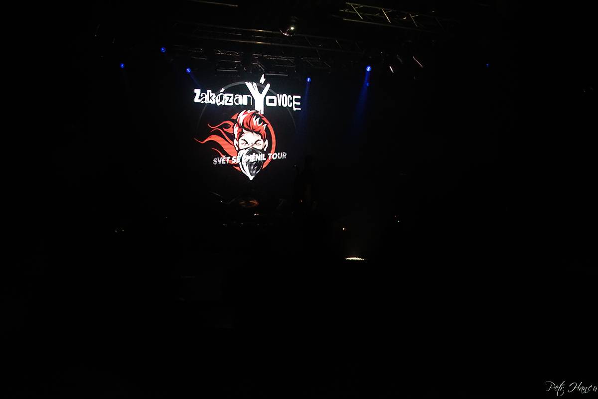 zakázanÝovoce se dočkalo křtu loňského alba a odloženého turné