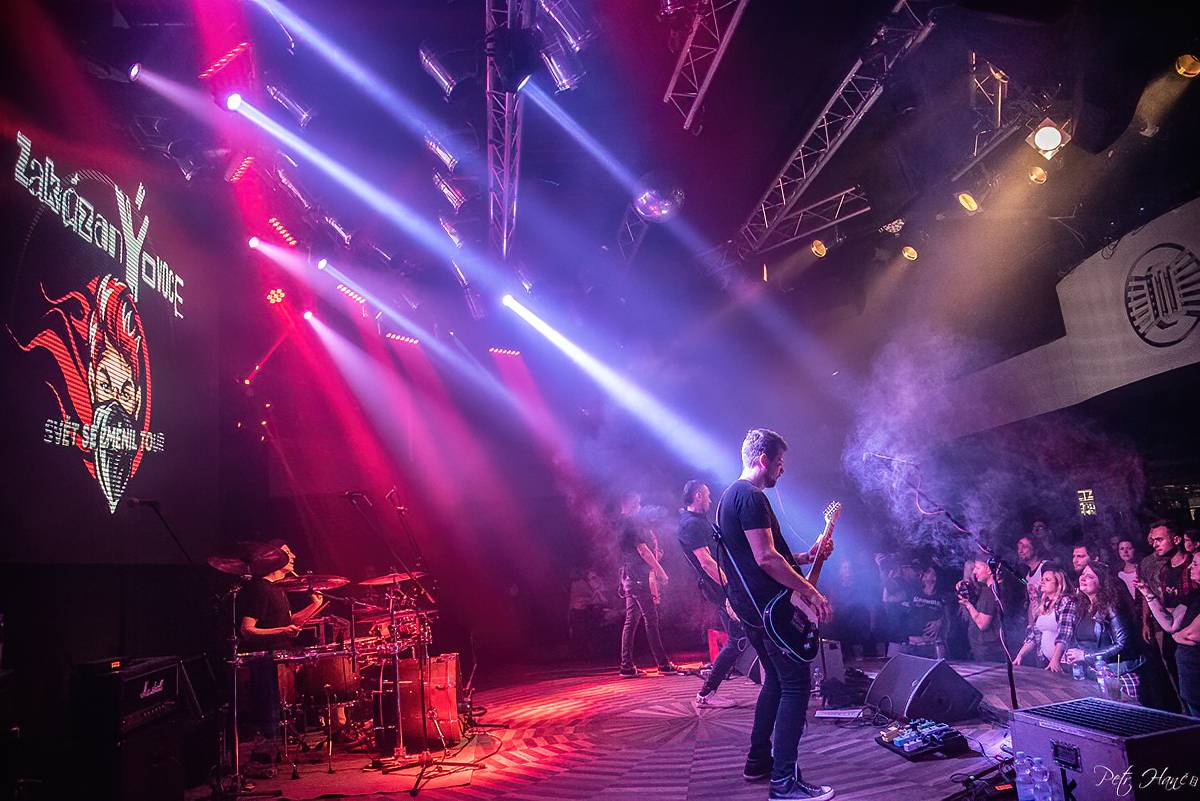 zakázanÝovoce se dočkalo křtu loňského alba a odloženého turné