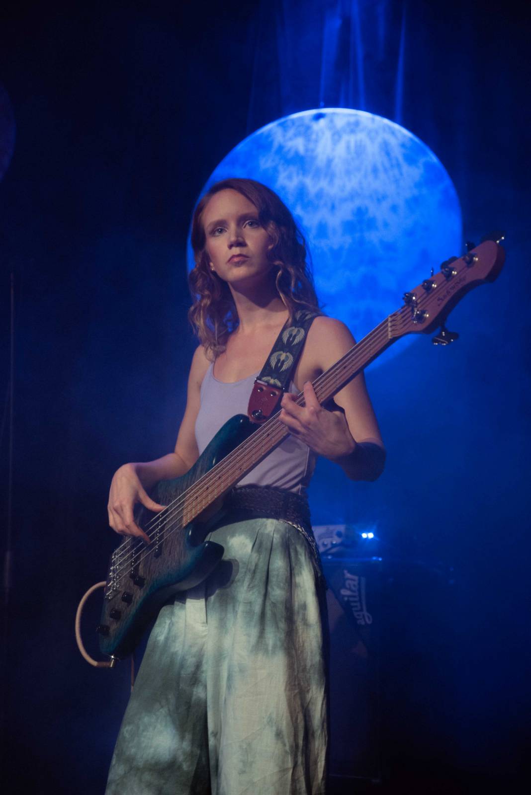 Vesna vyrazila na turné. V Malostranské besedě přivítala Annu Julii Slováčkovou, předskakoval jí Tomáš Štefka