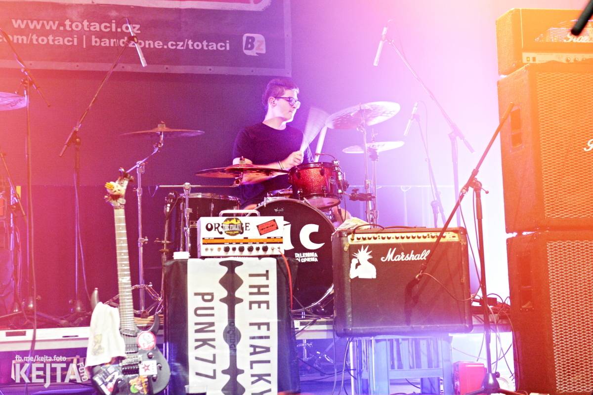 Totální nasazení oslavilo 30 let, vystoupili také Plexis, The Fialky nebo Deratizéři