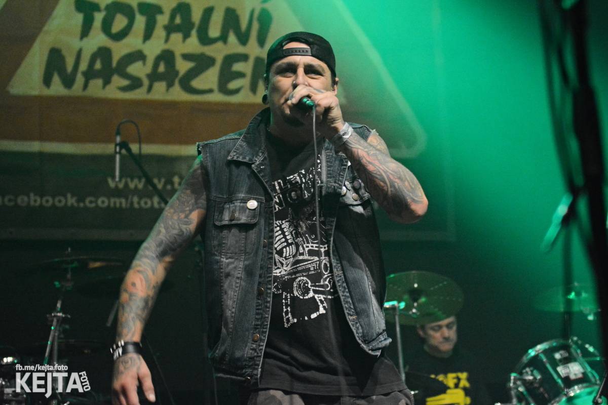 Totální nasazení oslavilo 30 let, vystoupili také Plexis, The Fialky nebo Deratizéři