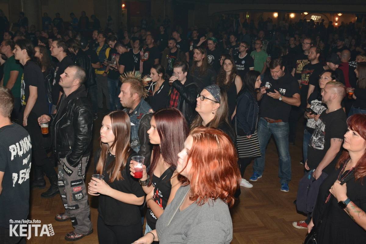 Totální nasazení oslavilo 30 let, vystoupili také Plexis, The Fialky nebo Deratizéři