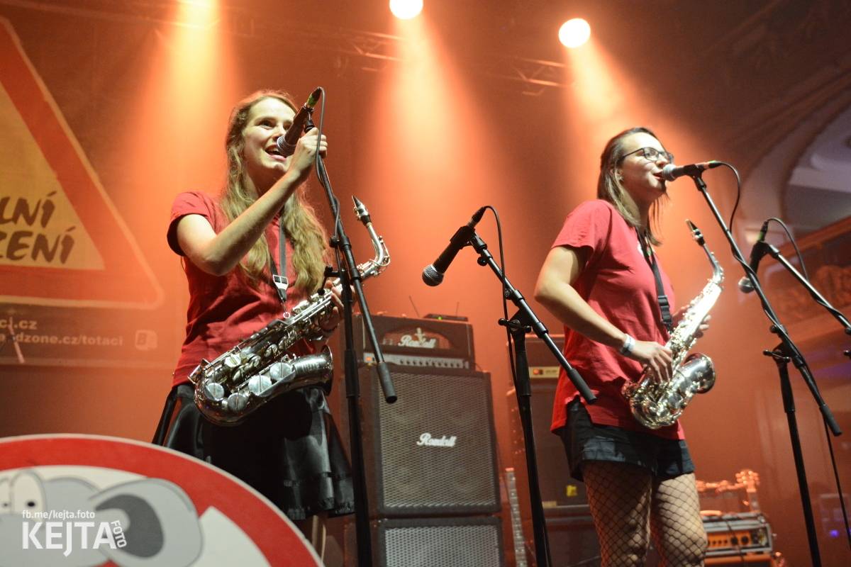 Totální nasazení oslavilo 30 let, vystoupili také Plexis, The Fialky nebo Deratizéři