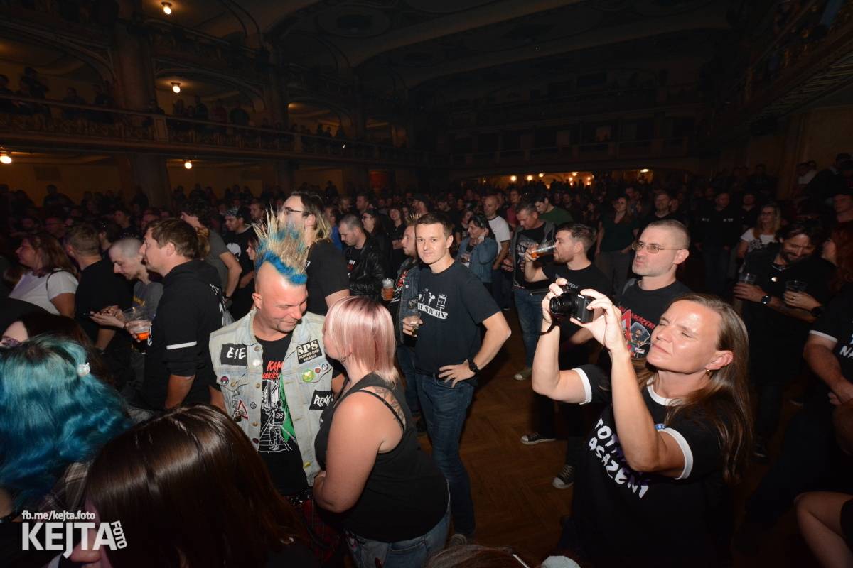 Totální nasazení oslavilo 30 let, vystoupili také Plexis, The Fialky nebo Deratizéři