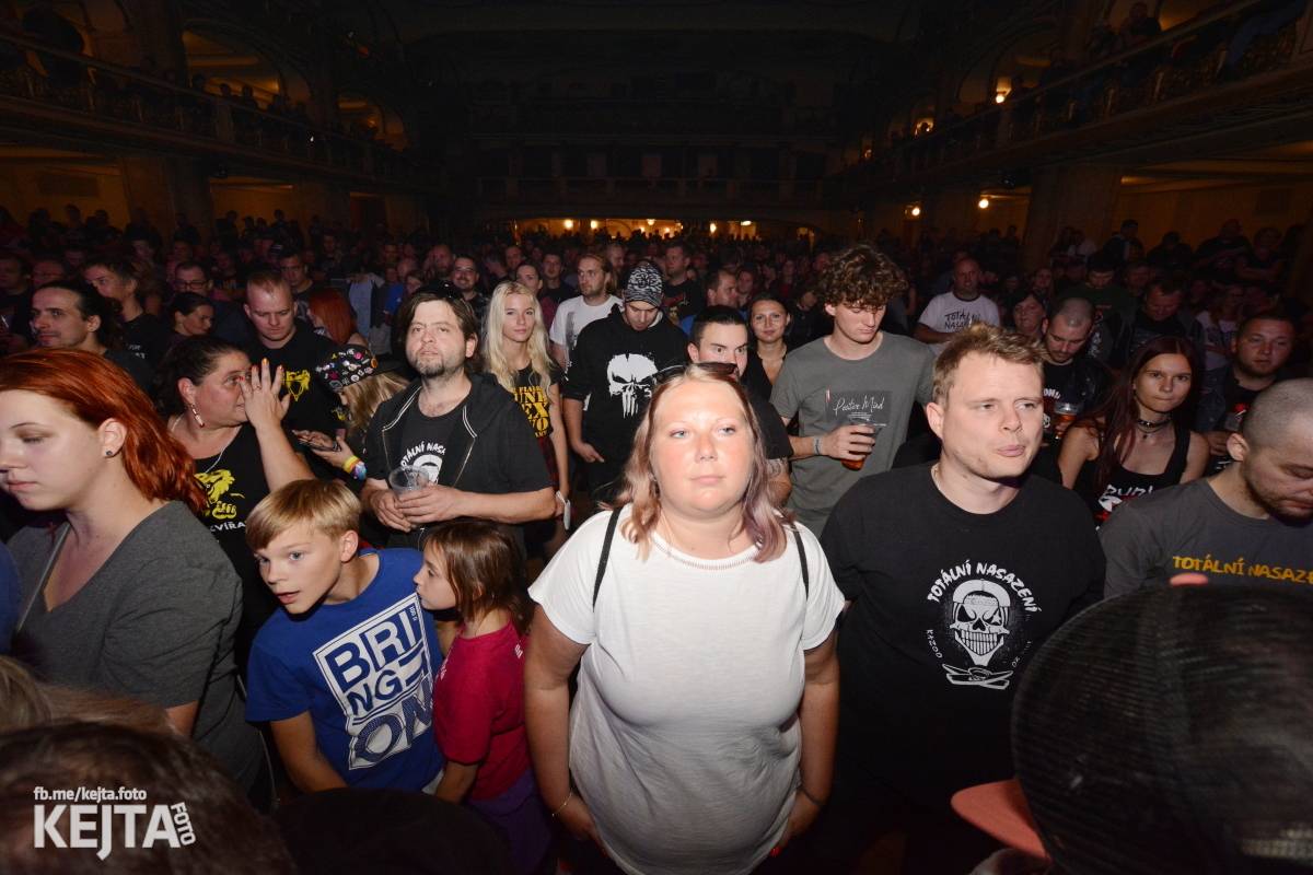 Totální nasazení oslavilo 30 let, vystoupili také Plexis, The Fialky nebo Deratizéři