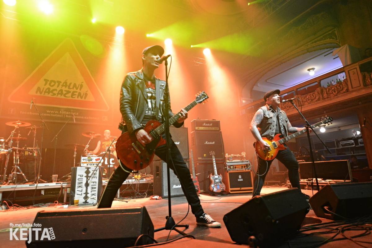 Totální nasazení oslavilo 30 let, vystoupili také Plexis, The Fialky nebo Deratizéři