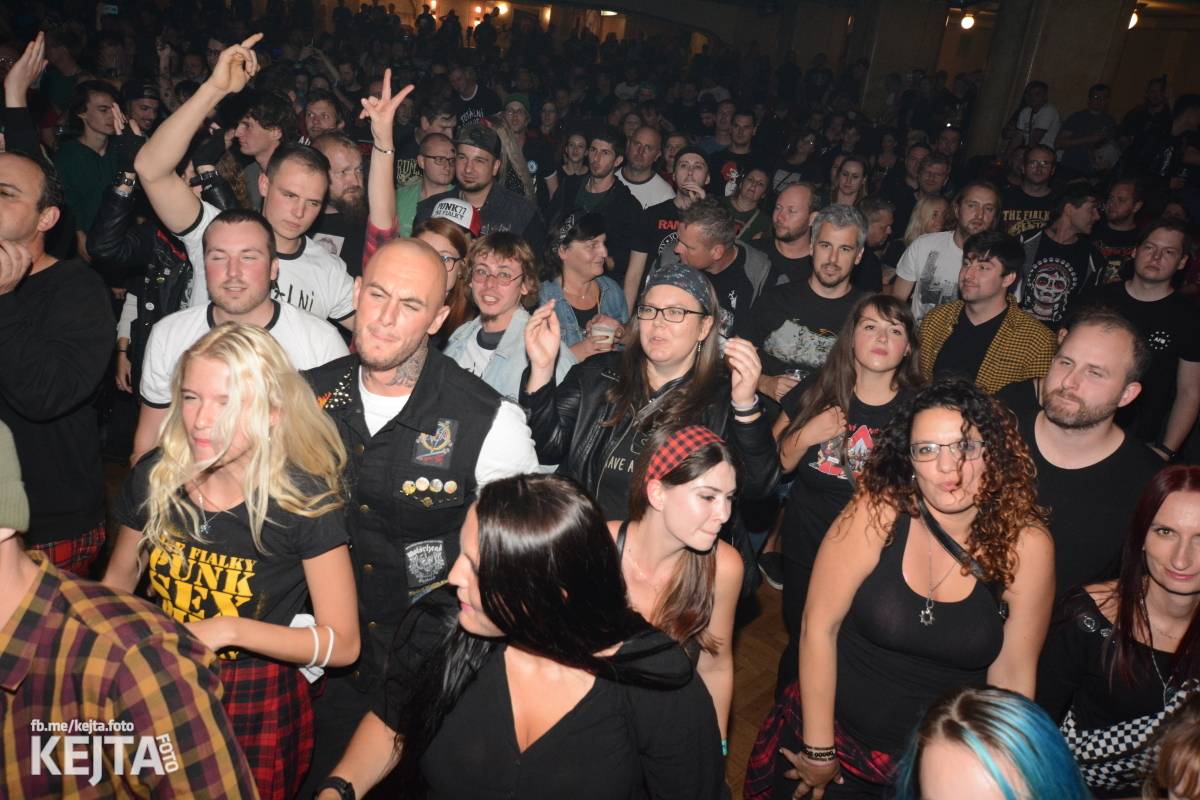 Totální nasazení oslavilo 30 let, vystoupili také Plexis, The Fialky nebo Deratizéři