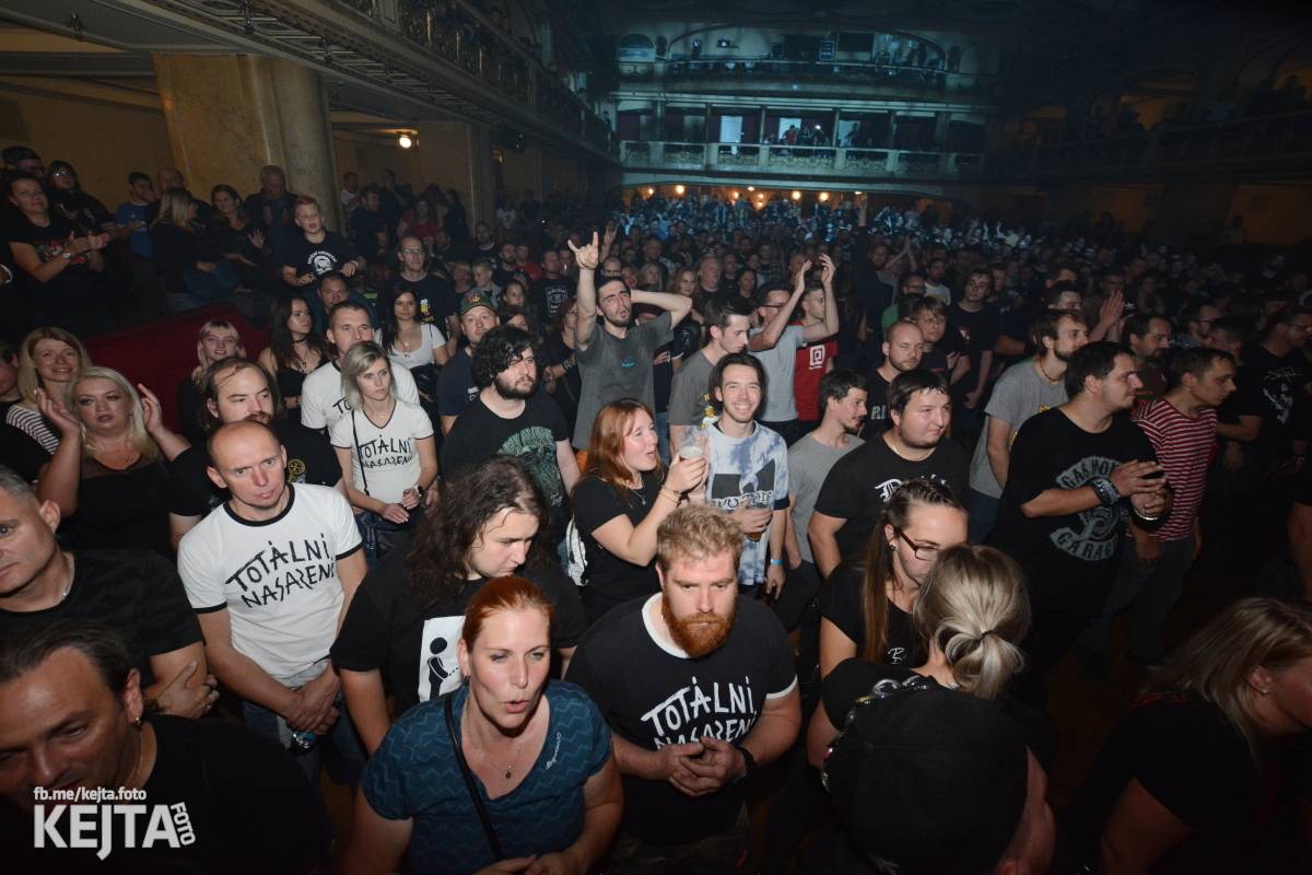 Totální nasazení oslavilo 30 let, vystoupili také Plexis, The Fialky nebo Deratizéři
