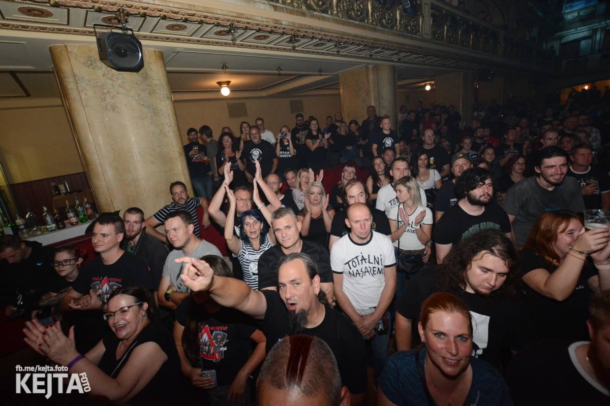 Totální nasazení oslavilo 30 let, vystoupili také Plexis, The Fialky nebo Deratizéři