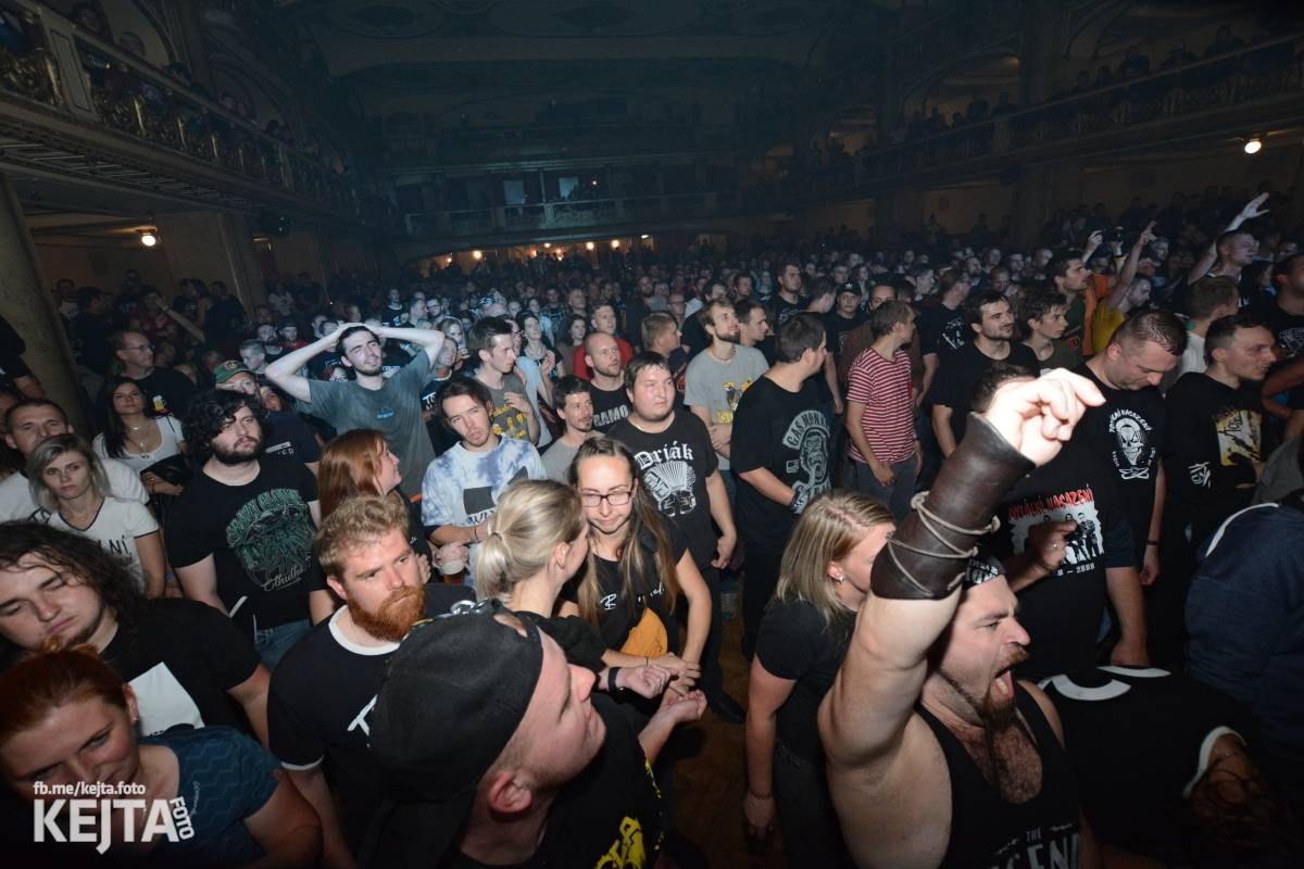 Totální nasazení oslavilo 30 let, vystoupili také Plexis, The Fialky nebo Deratizéři